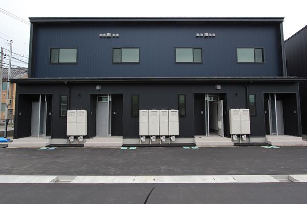 アバンティ中冨居