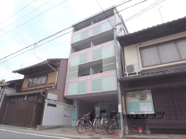 クリスタルハイツ