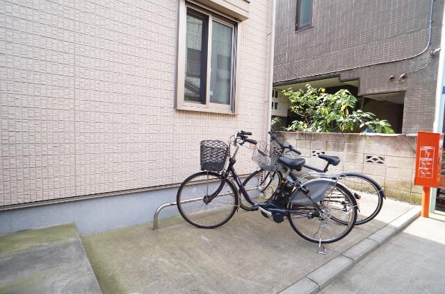 イーストンハウス