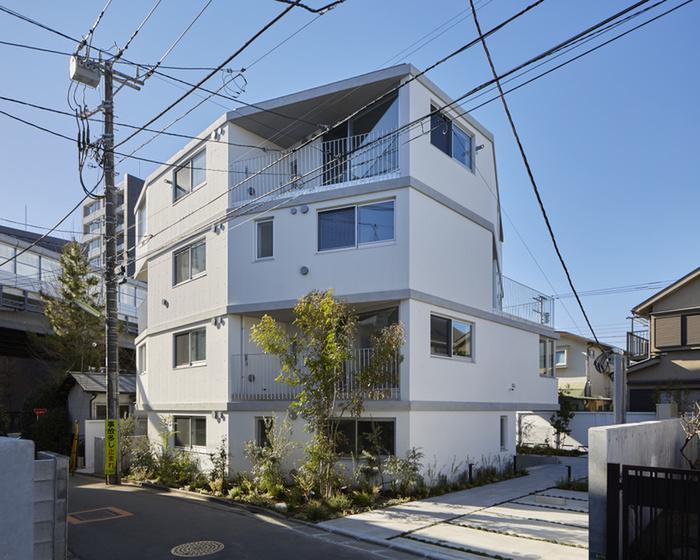 MONCLE SAKURA SHINMACHI
