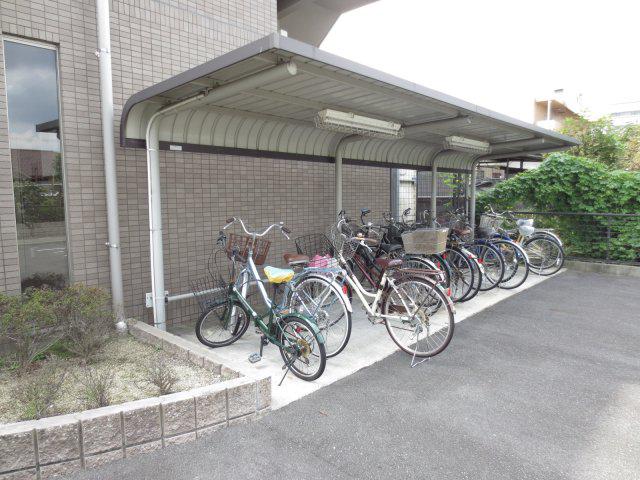 レージュ栄