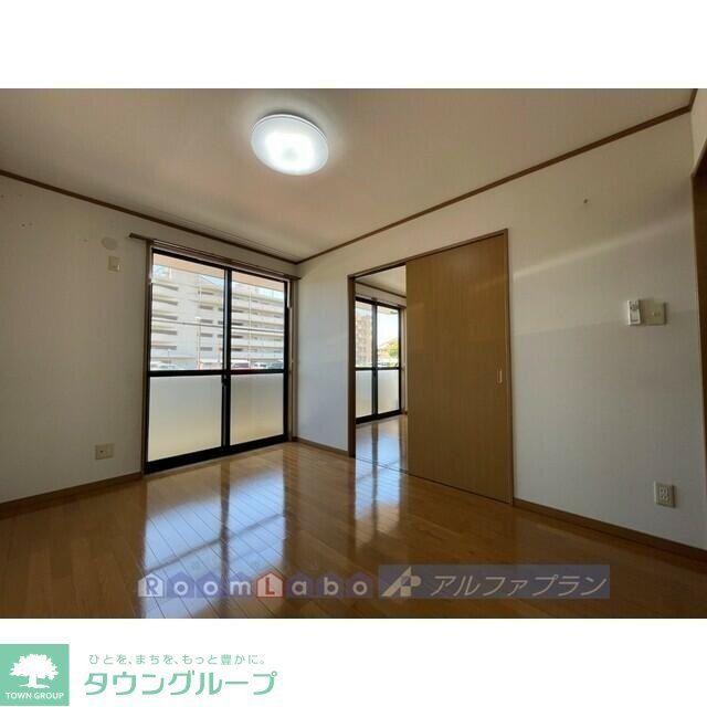 エストーリア
