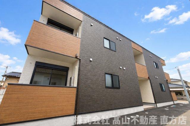 GRAND COURT 01