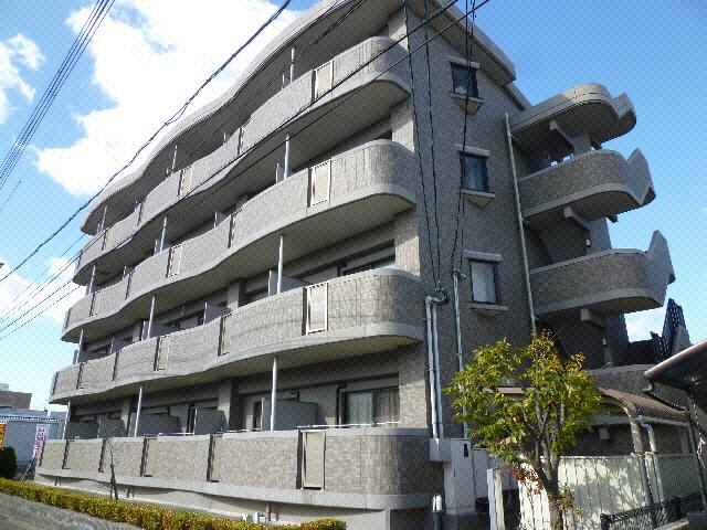 サムデイ小郡