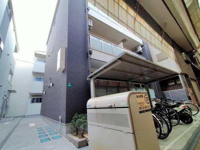 F MAISON COAST2