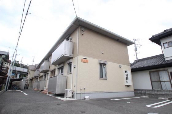 イーグル タニ