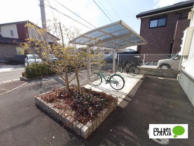 シャーメゾン ジェルメ B棟