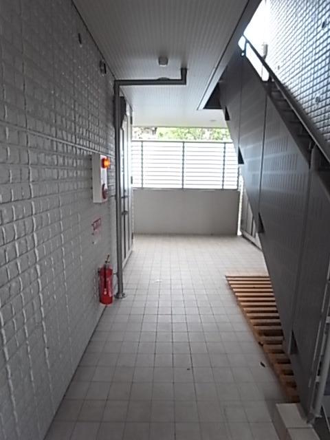エスコート山根