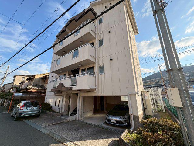 ファミール聖和(2K/3階)
