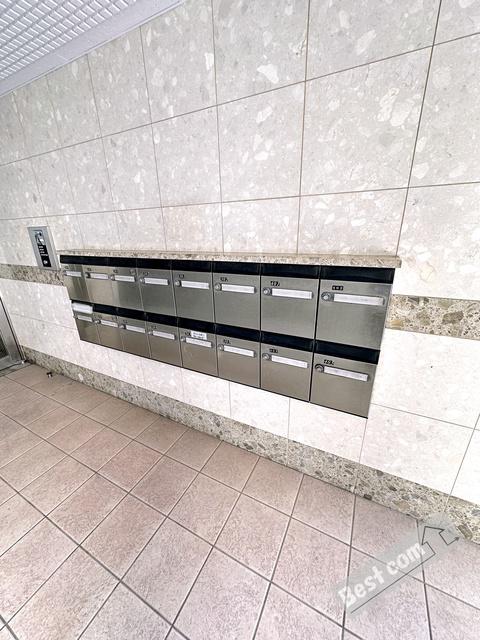 ロイヤルコート中之町