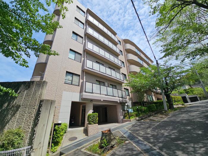 イトーピア枚岡公園 弐番館
