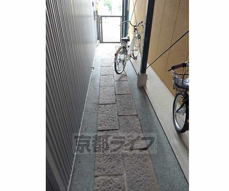 阪急京都線 西院駅(阪急) 徒歩6分 3階建 築22年