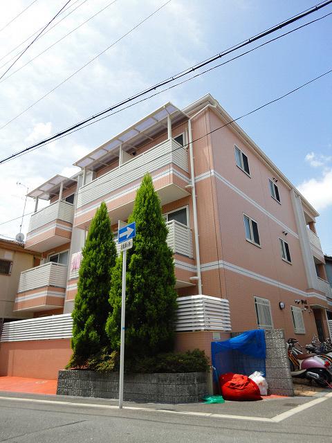 PEARL COURT