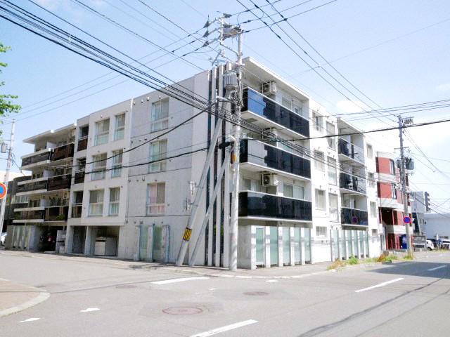 フォレストヒルズB