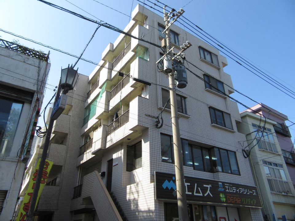 KBKスポーツ荒田ビル