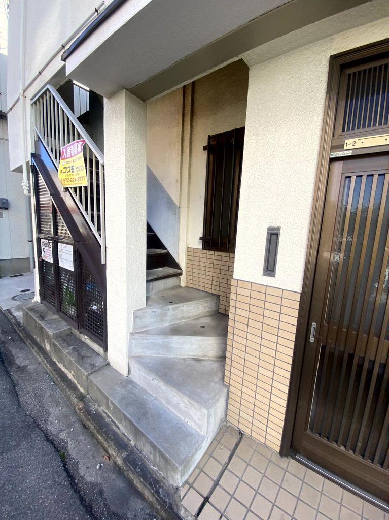 ハイツ石村