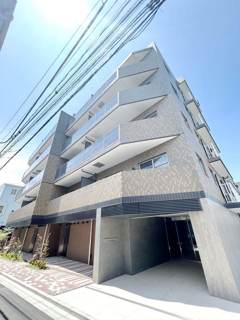LIME RESIDENCE HIKIFUNE