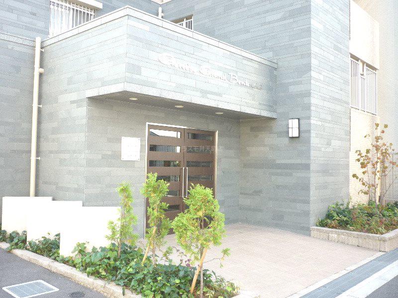 ジュネーゼグラン 弁天町