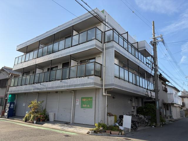 エトワール・アノン