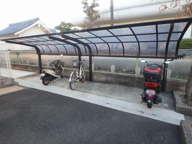キャピタルハウス