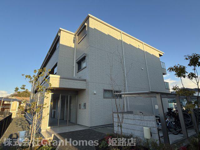 オカバ姫路岡町シャーメゾン B