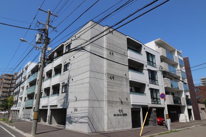 アオアクア円山 N4