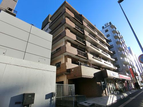 中山八番館