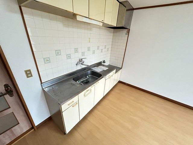 ハイツアゼリア