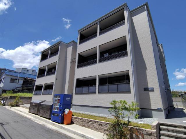 グラシアスコート学園前イースト