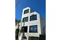 東京都足立区栗原の建物