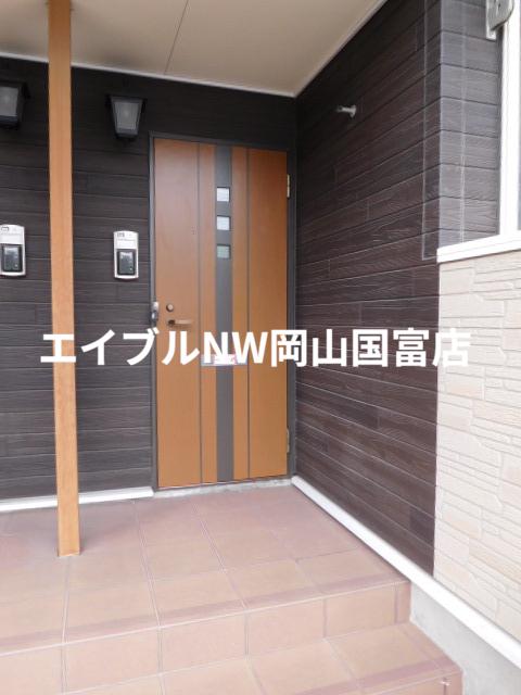 フラワーコート横関 B