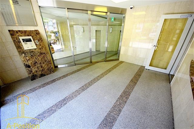リーガル福島駅前