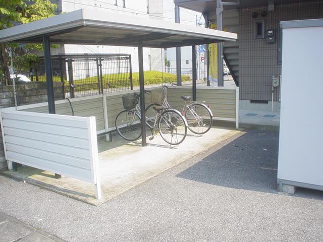 サンライズB棟