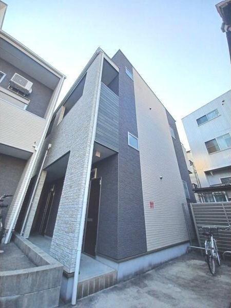 クレール・K・桜山