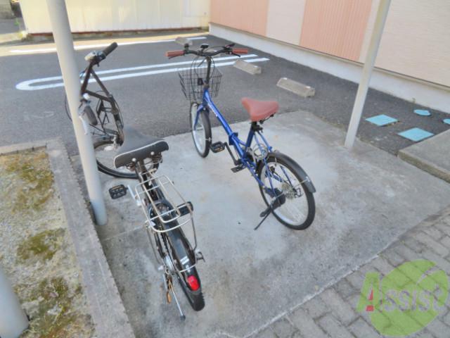 アムール 8番館