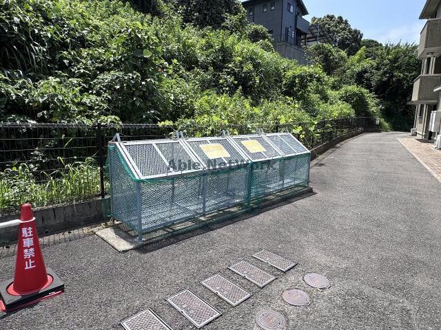 ロイヤルガーデン小佐世保A棟