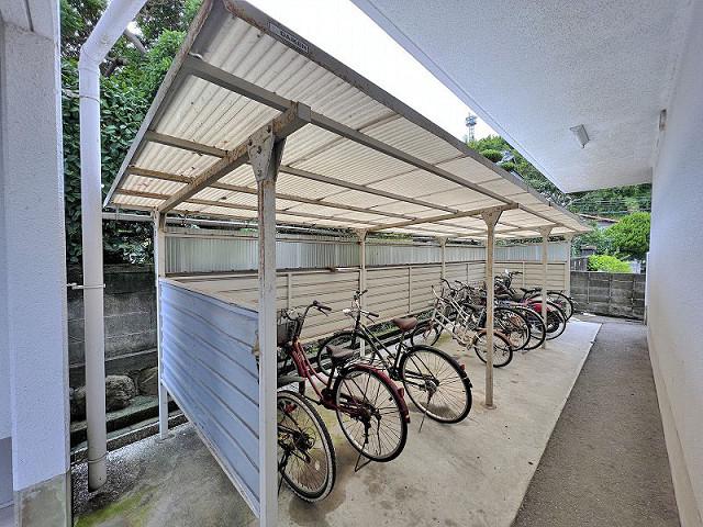 スカイビル亀川