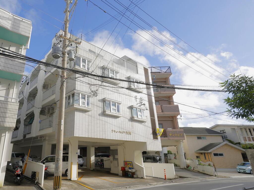 シティーハイツ内間