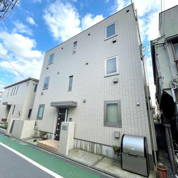 クレスト三軒茶屋