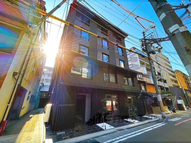 PLOW REVE 富小路