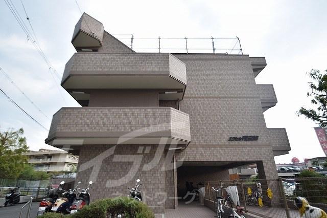 エクセル千里三番館