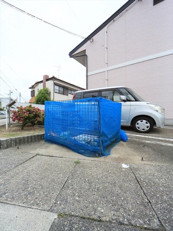 パビヨン鳴海