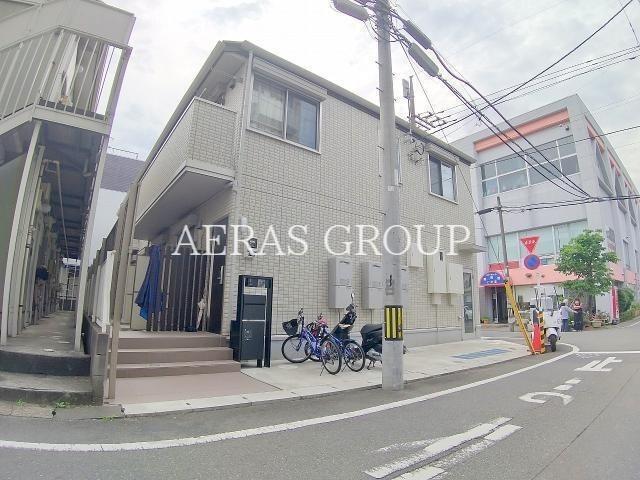 AISHIN COURT