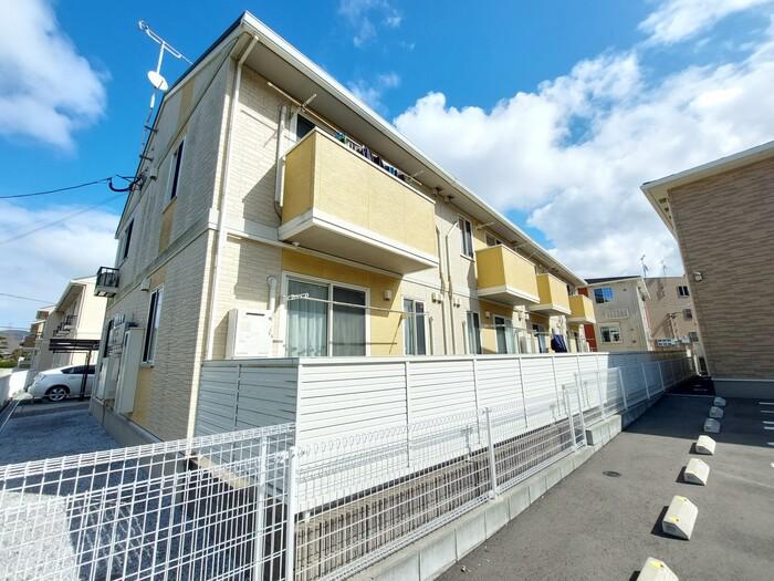 サンヒルズ愛坂 A棟