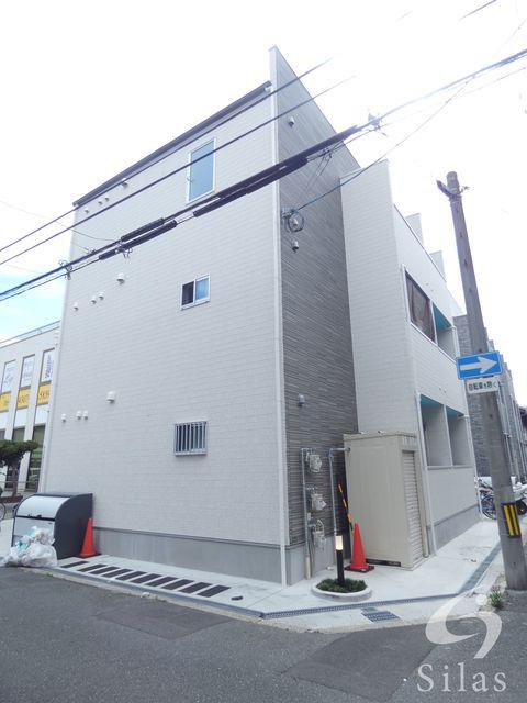 FERIO小路東