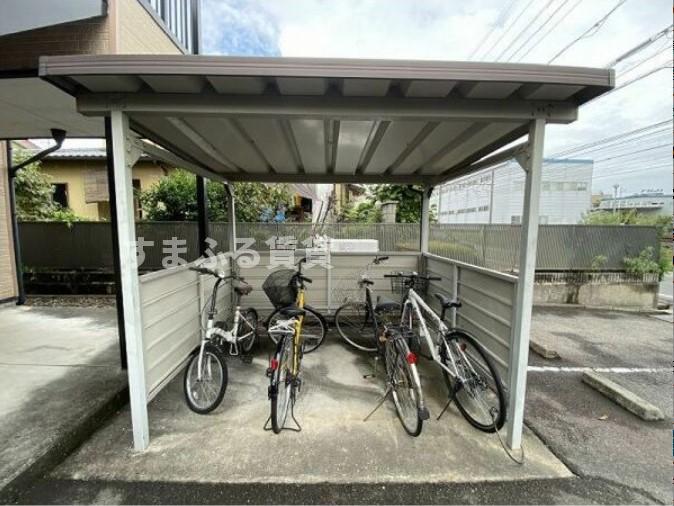 シャルマン新池