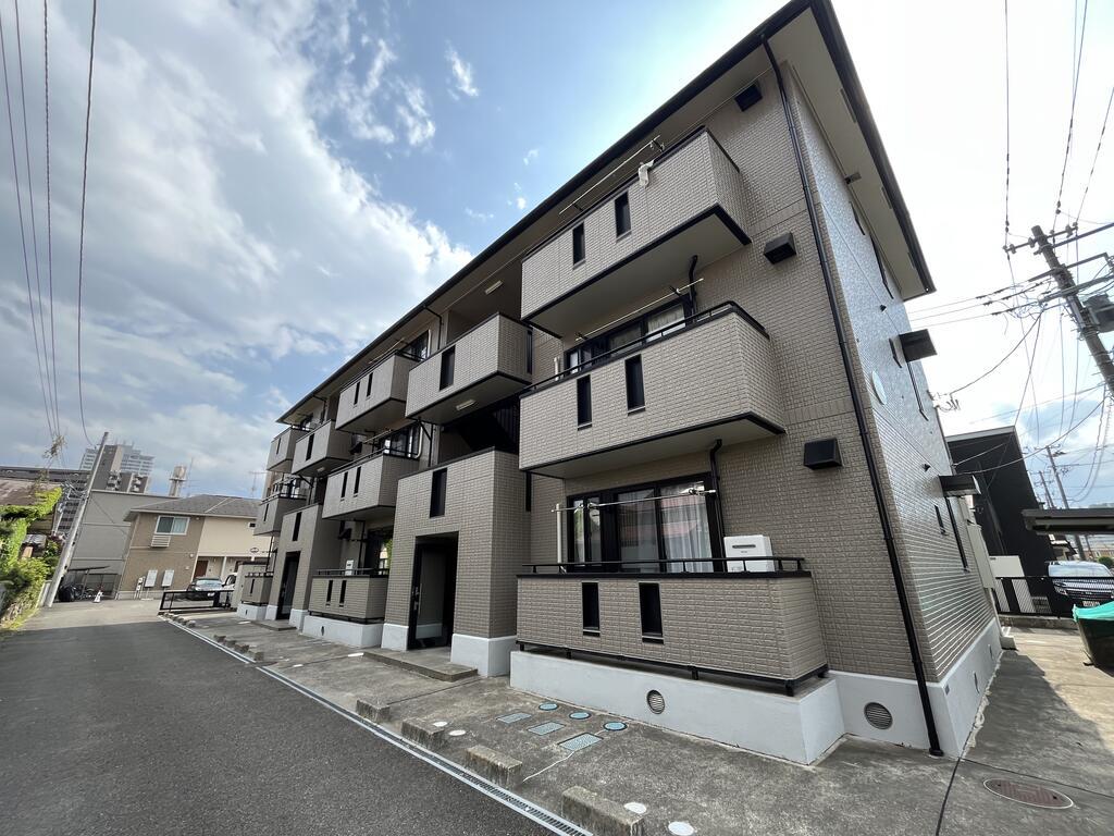 アリアス