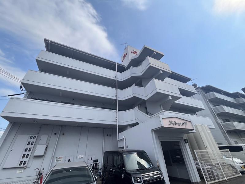 ファミールハイツ