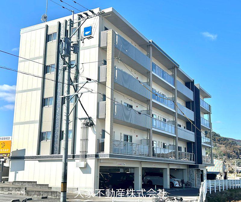GLANZ喜々津駅