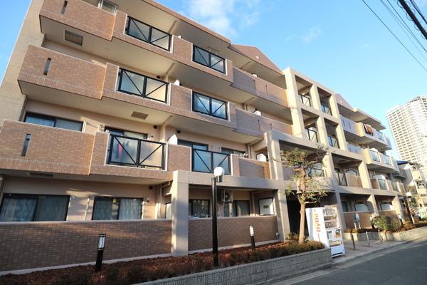 カリエール庄屋